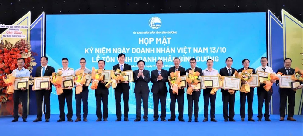 Doanh nhân, doanh nghiệp hội viên Bình Dương được vinh danh Sao Vàng Đất Việt, Sao Đỏ và Doanh nhân trẻ khởi nghiệp xuất sắc