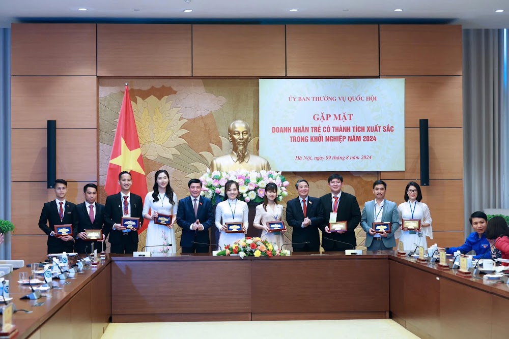 Doanh nhân, doanh nghiệp hội viên Bình Dương được vinh danh Sao Vàng Đất Việt, Sao Đỏ và Doanh nhân trẻ khởi nghiệp xuất sắc