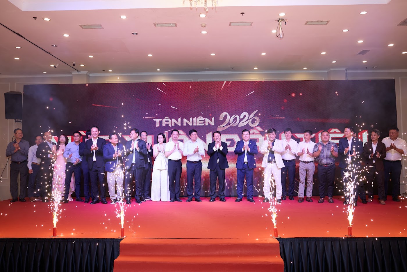 Chương trình Tân niên “Mùa xuân đầu tiên”, hơn 350 doanh nhân